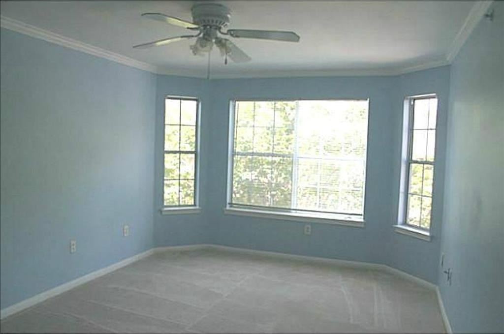 501 W 26th St - Photo 3