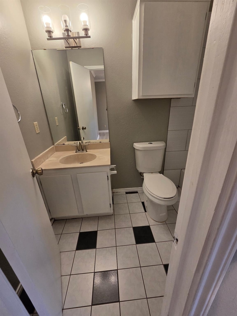 10005 Parliament House Rd - Photo 15