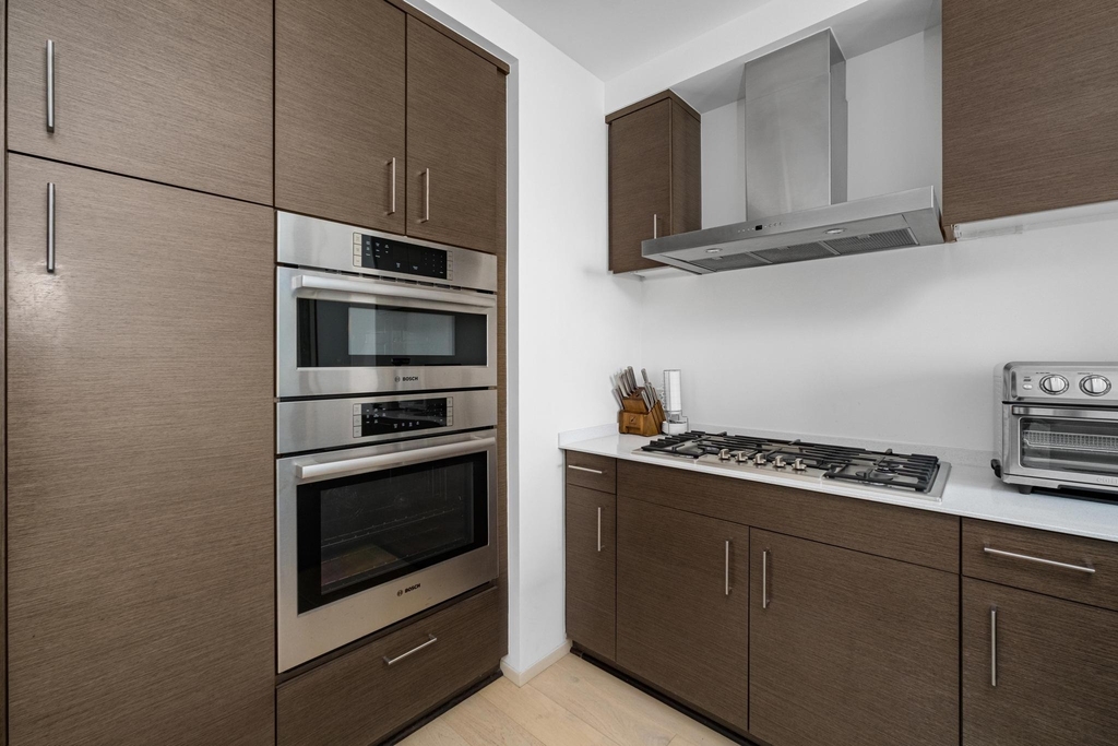 301 West Ave - Photo 4