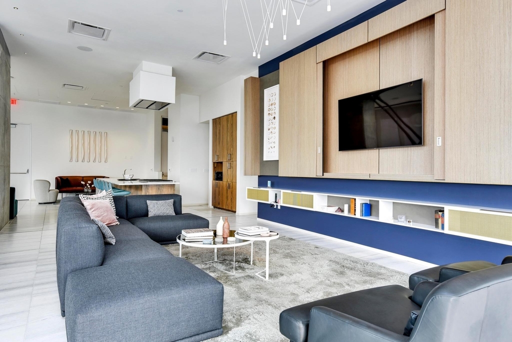 301 West Ave - Photo 28