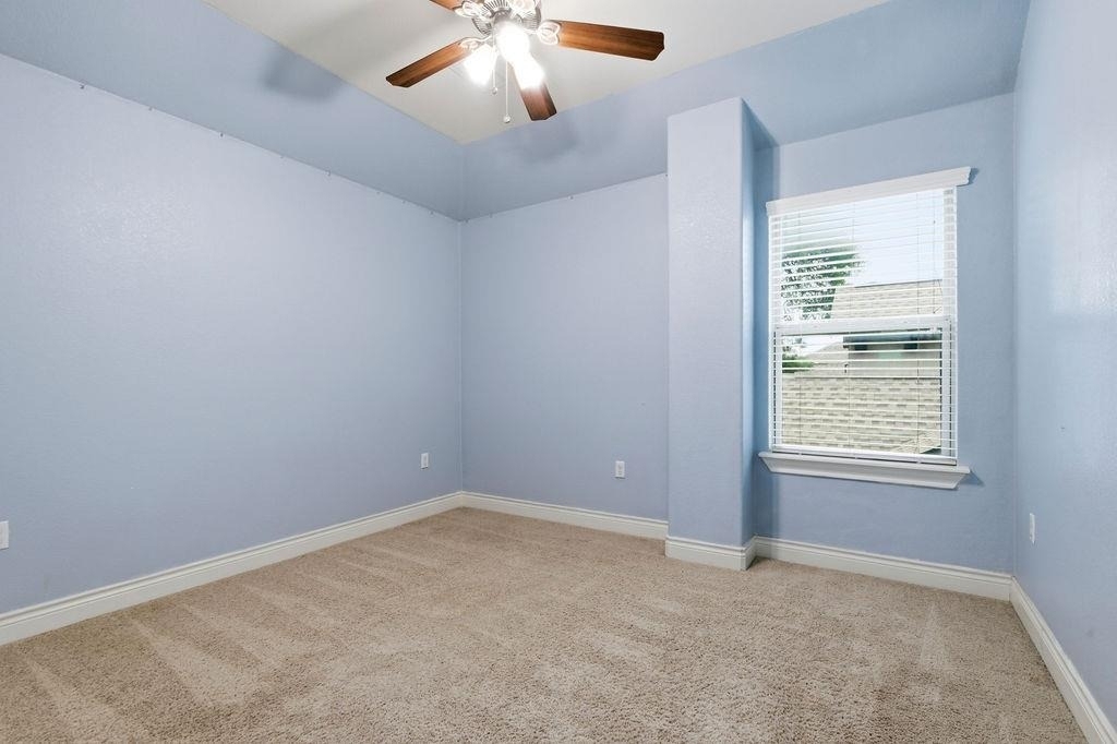 15004 Iveans Way - Photo 31