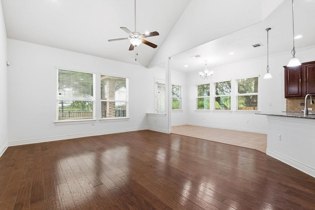15004 Iveans Way - Photo 3