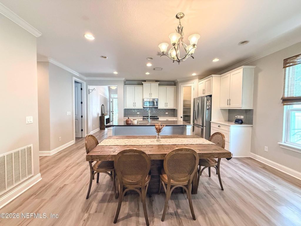 7045 Rosabella Circle - Photo 10