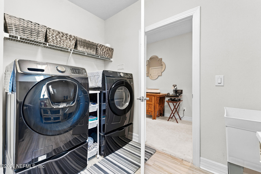 508 Los Alamos Street - Photo 32