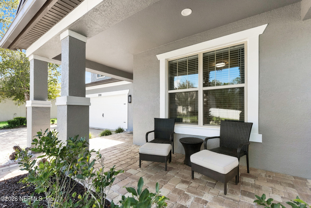 508 Los Alamos Street - Photo 1