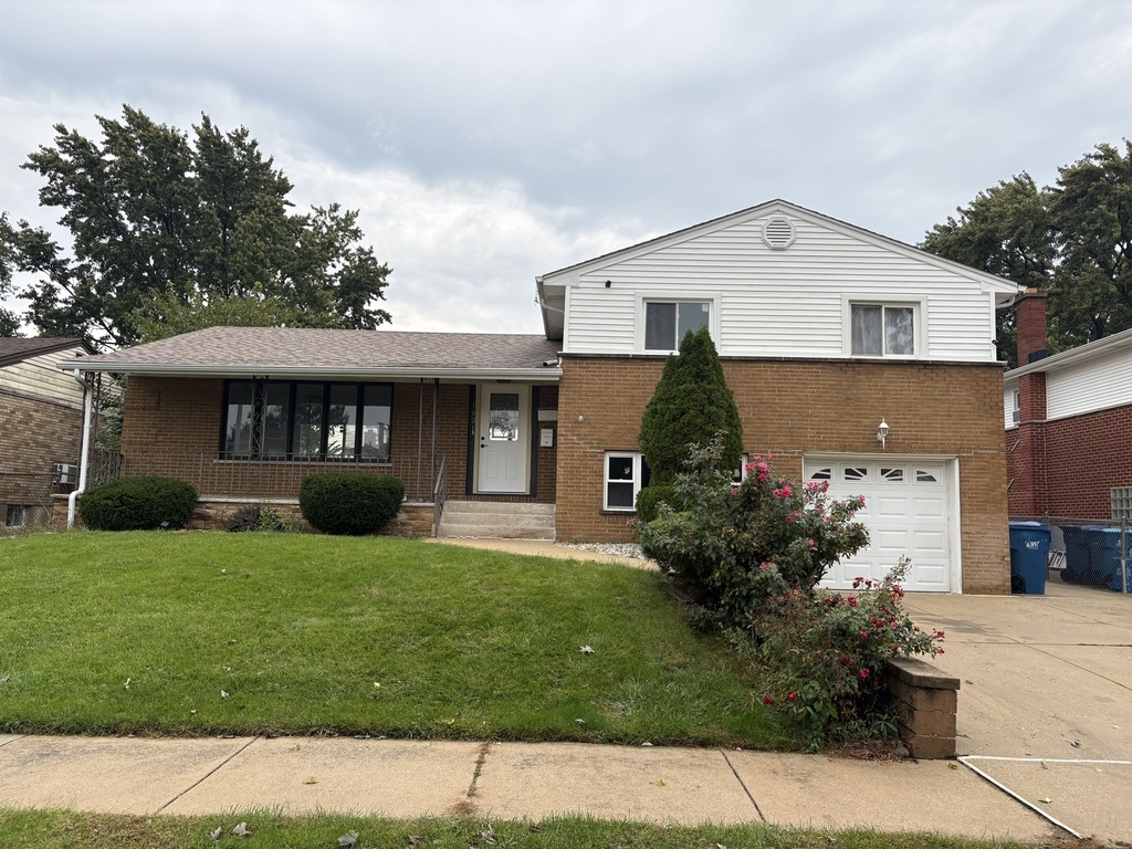 1621 Clay Court - Photo 1