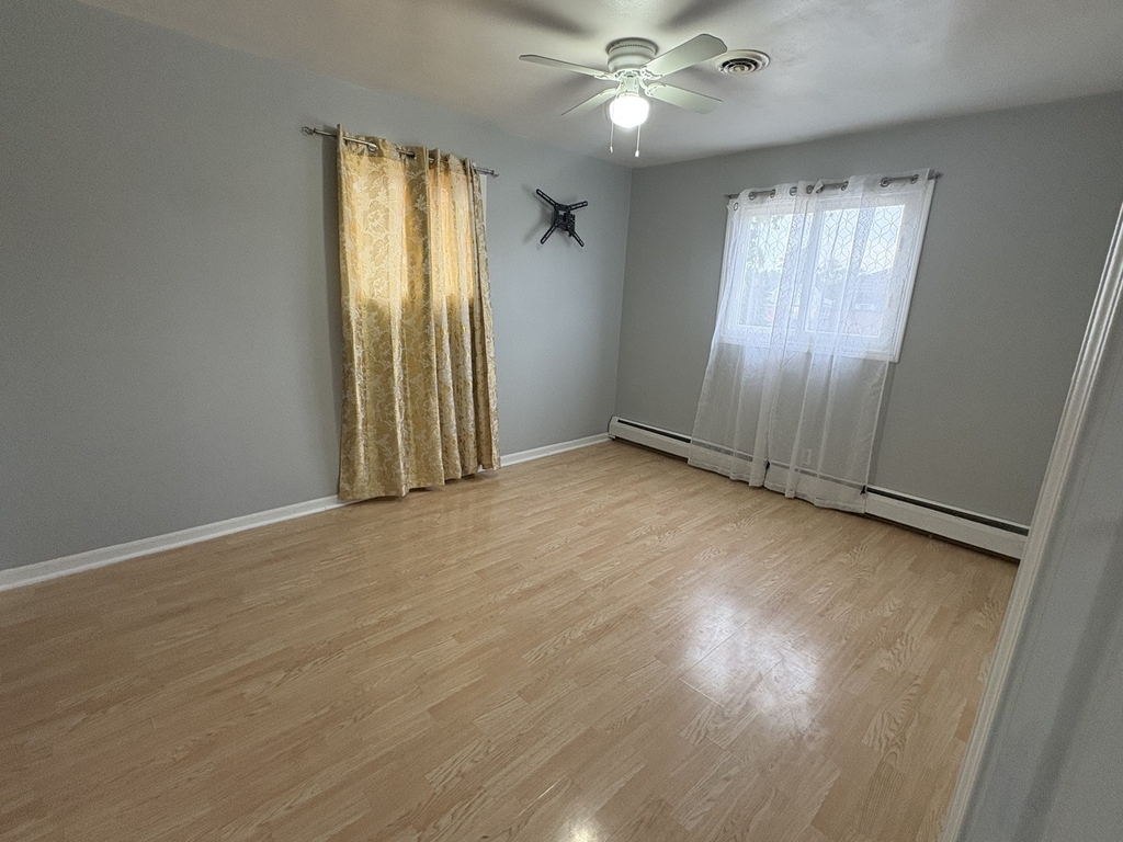 1621 Clay Court - Photo 19