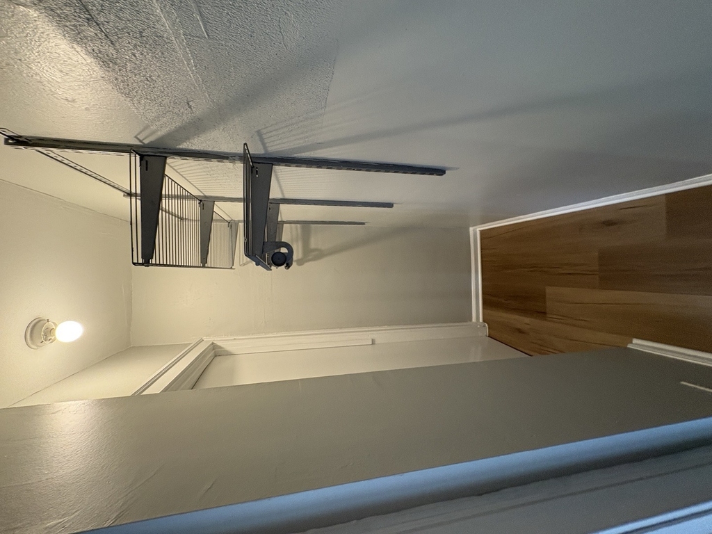 1712 W Estes Avenue - Photo 9