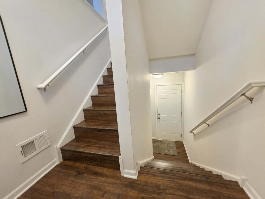 3350 Ravinia Circle - Photo 3