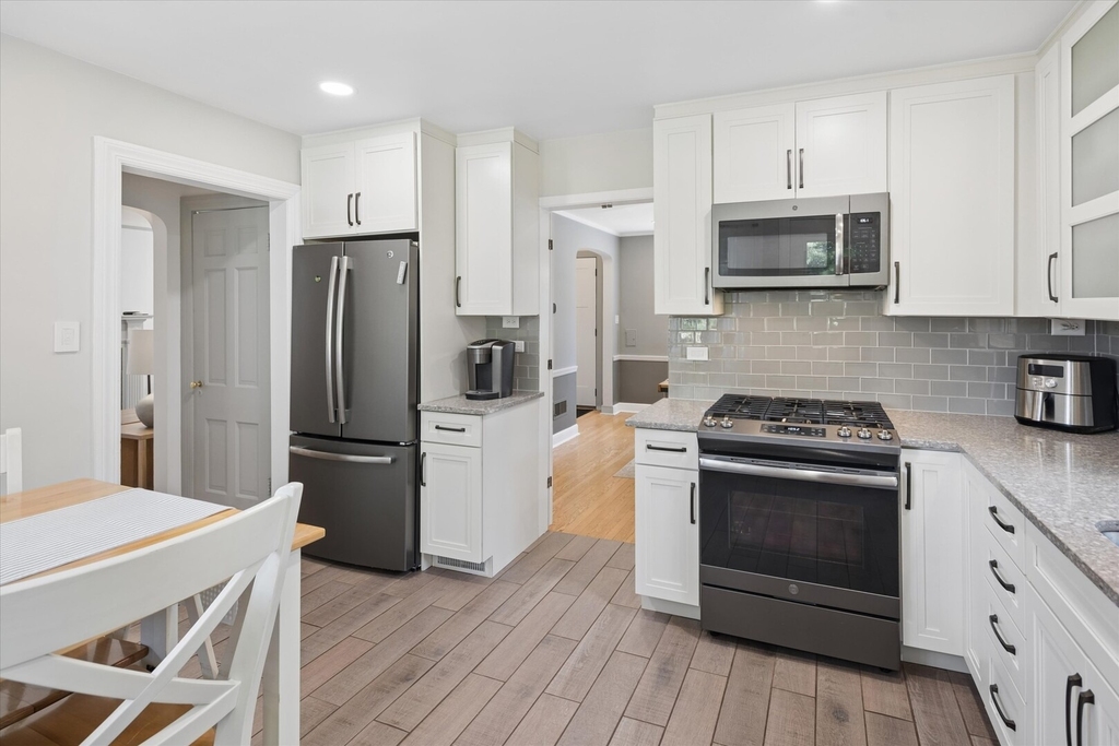 5825 N Caldwell Avenue - Photo 6