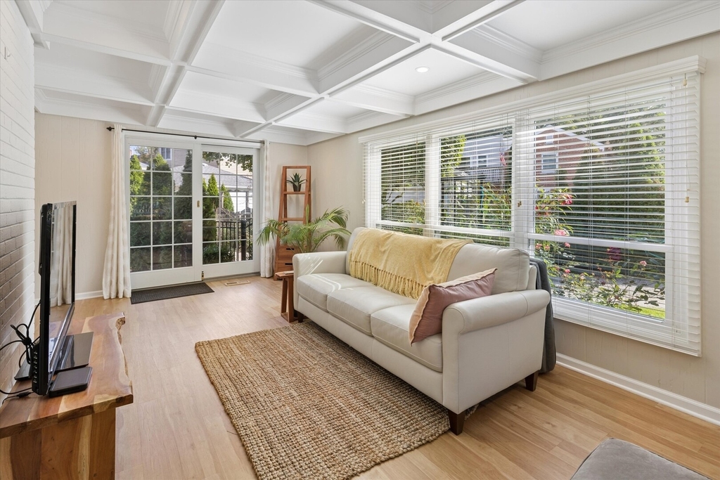 5825 N Caldwell Avenue - Photo 8