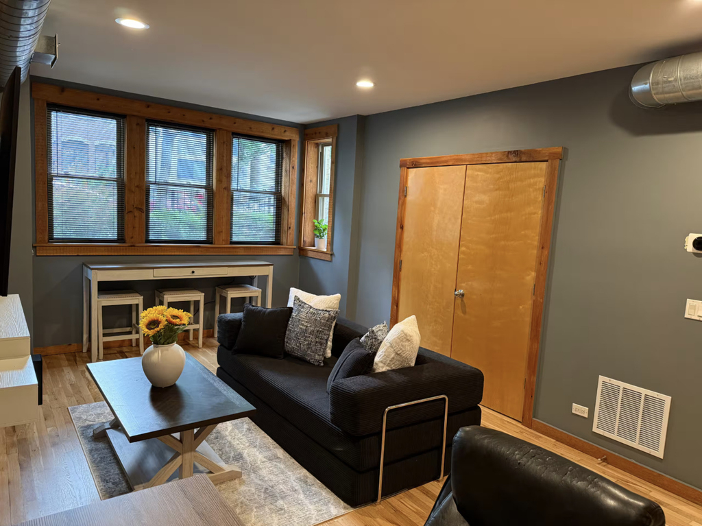 4104 N Mozart Street - Photo 2