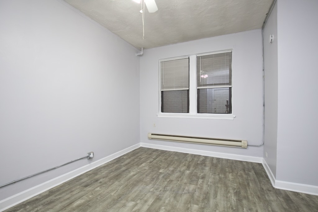 4735 N Beacon Street - Photo 10