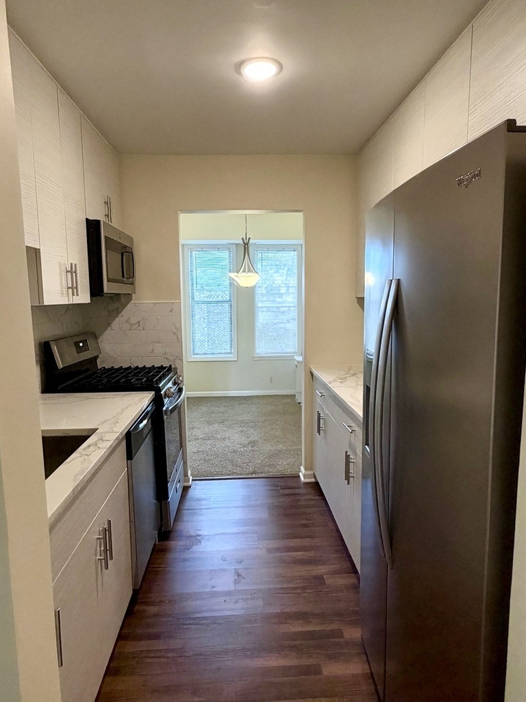 2216 Country Club Drive - Photo 7