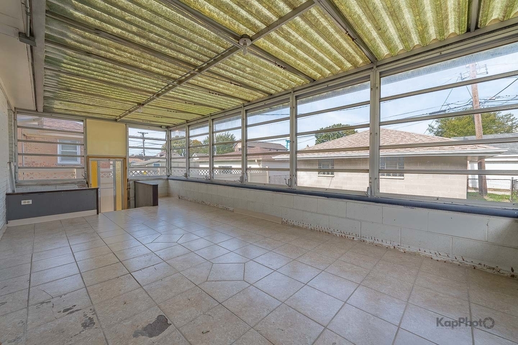 7224 W 60th Place - Photo 12