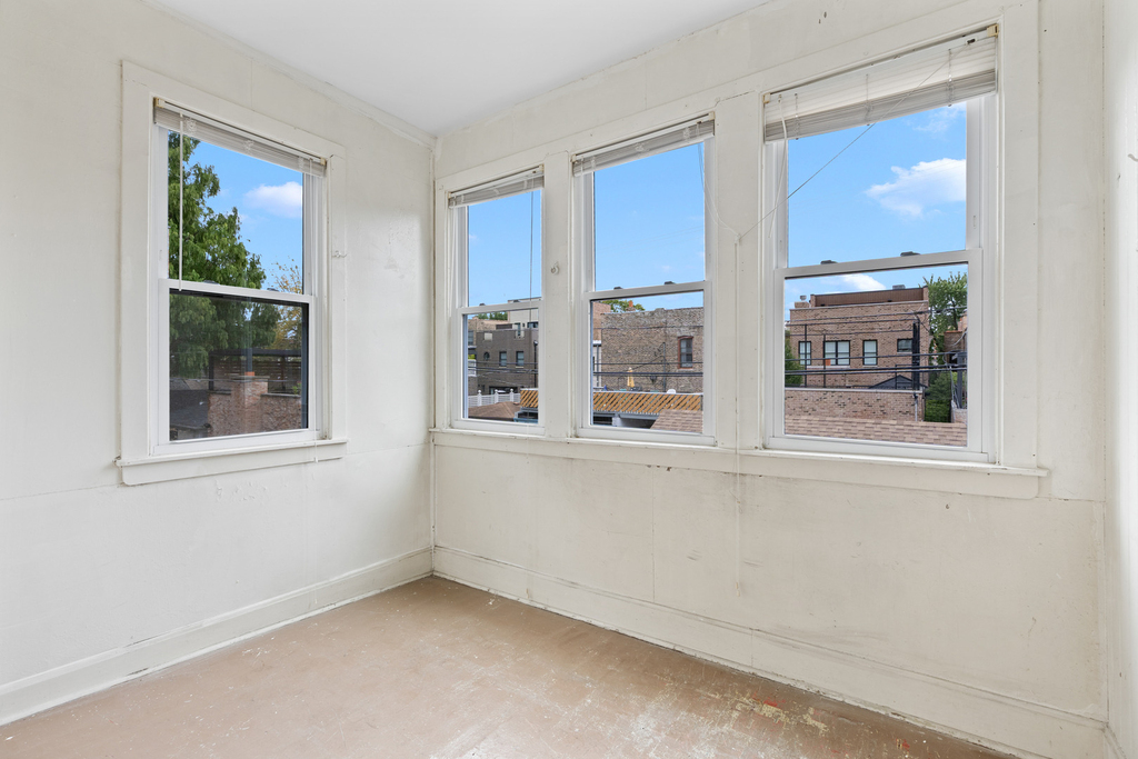 3746 N Lakewood Avenue - Photo 14