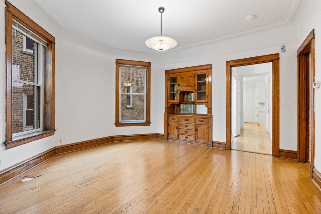 3746 N Lakewood Avenue - Photo 4