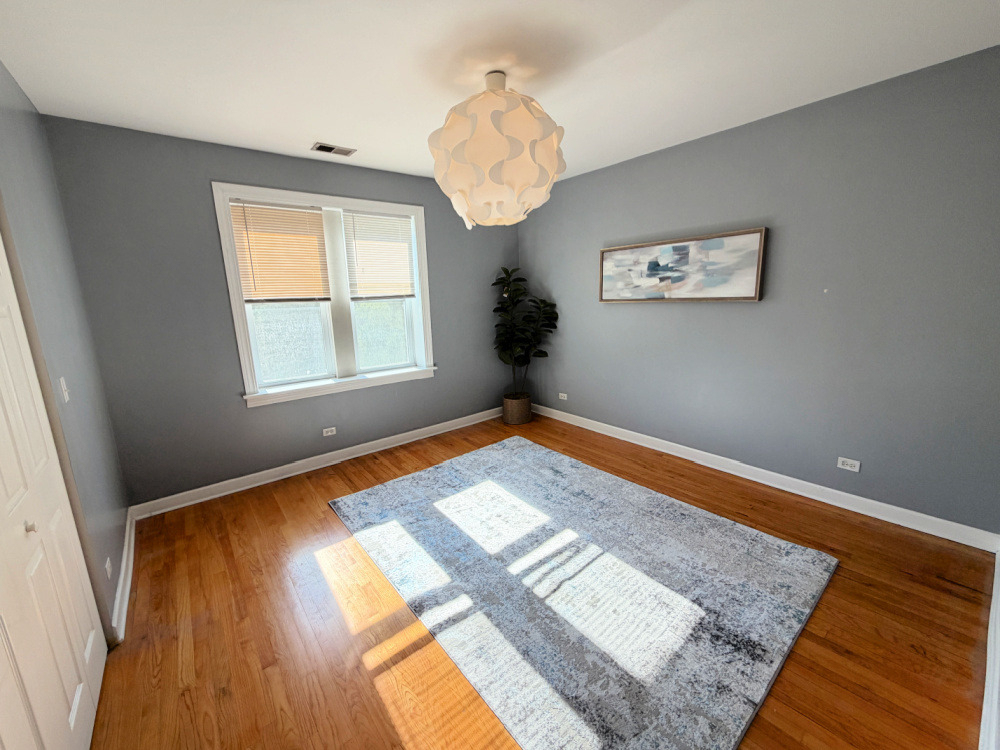 4201 N Sawyer Avenue - Photo 6