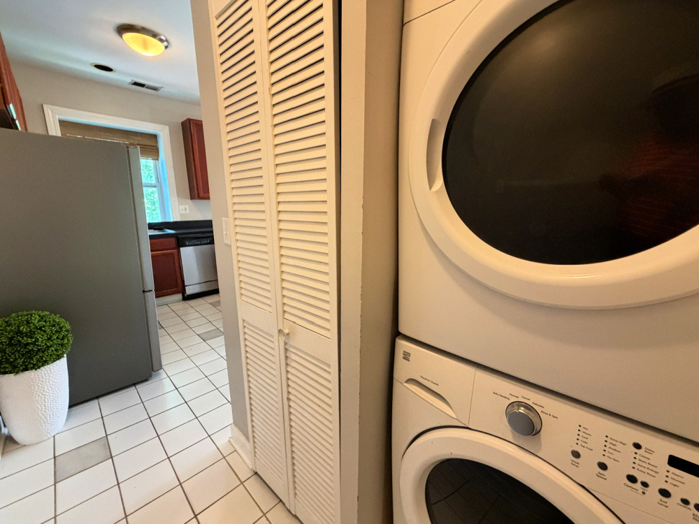 4201 N Sawyer Avenue - Photo 11