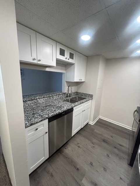 206 W Division Street - Photo 7