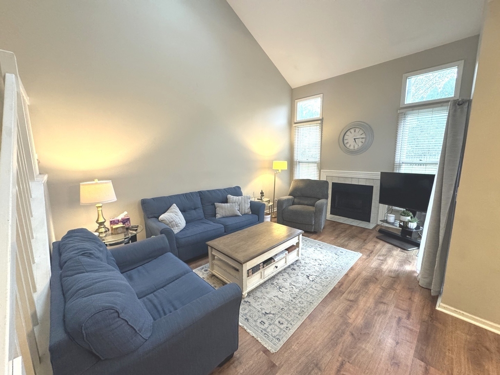 1291 Rhodes Lane - Photo 9