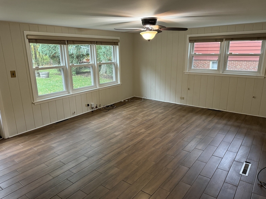 864 Bittersweet Drive - Photo 7