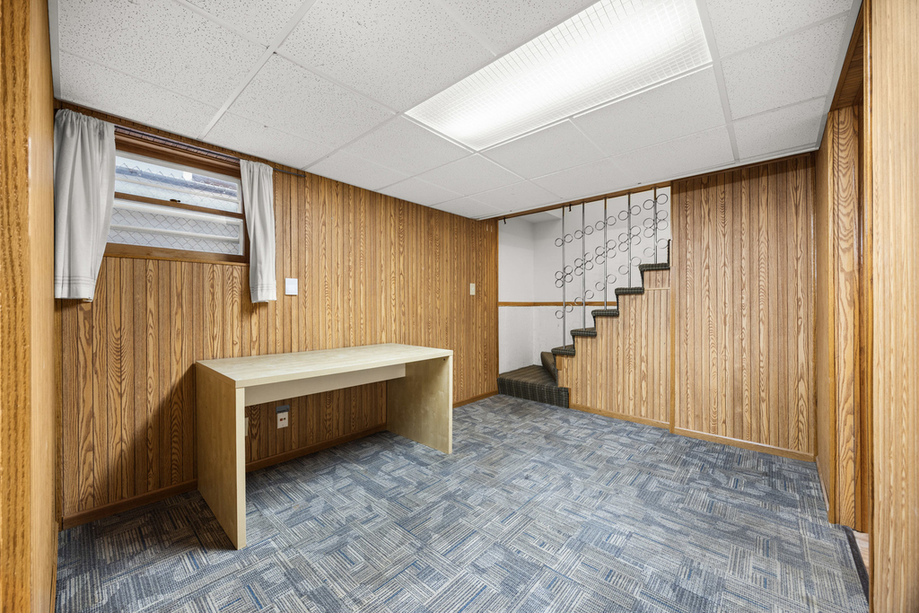 3927 N Pontiac Avenue - Photo 17