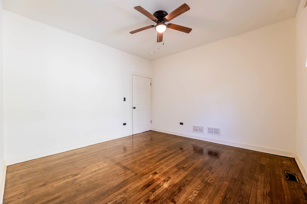 7411 S Kimbark Avenue - Photo 11