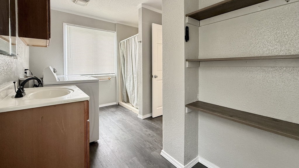 2642 Hanson Street - Photo 9