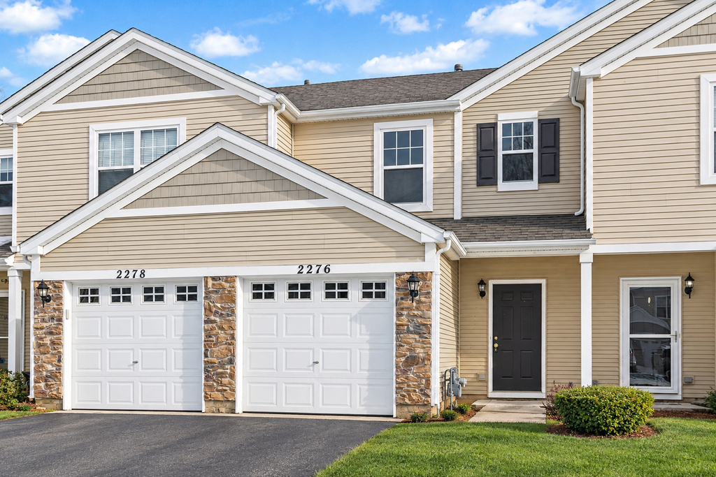 2276 Flagstone Lane - Photo 0