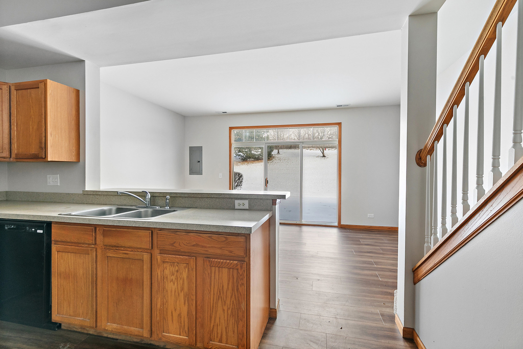 2276 Flagstone Lane - Photo 2