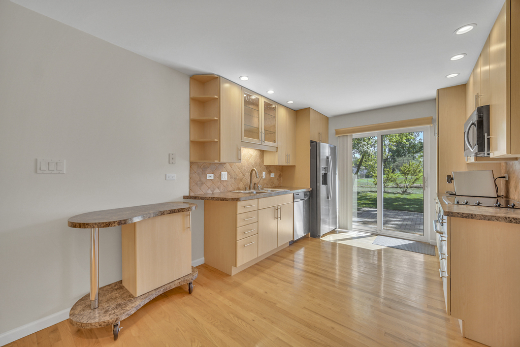 1101 Anthony Road - Photo 5