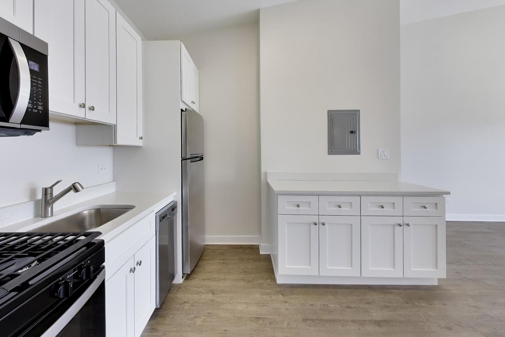 8324 Grand Avenue - Photo 4