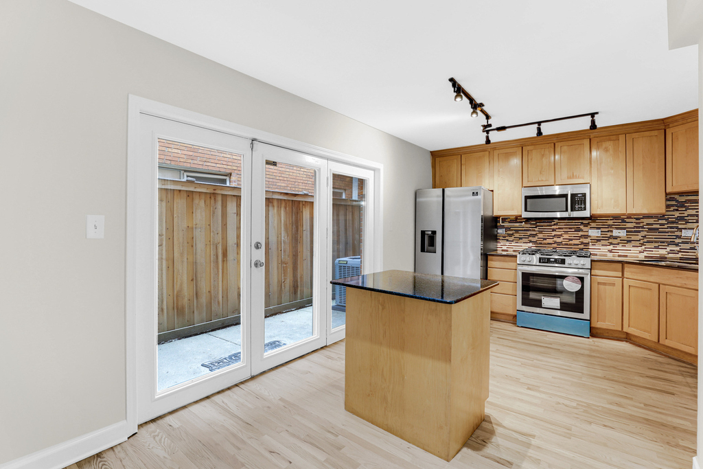 601 South Boulevard - Photo 5