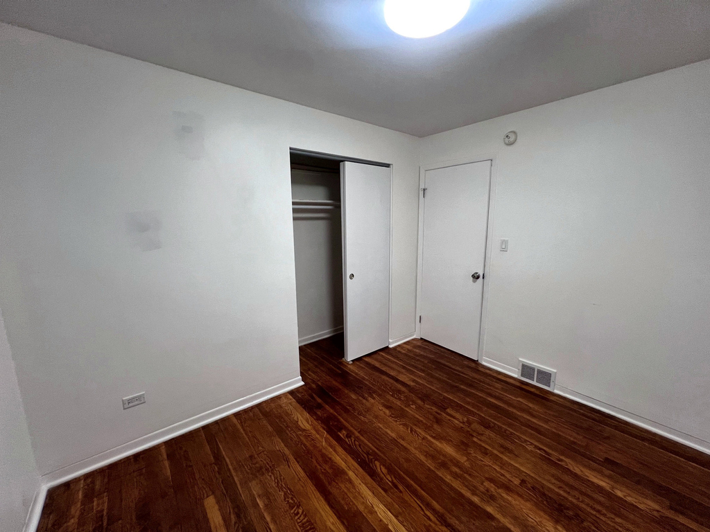 7216 W Crain Street - Photo 11