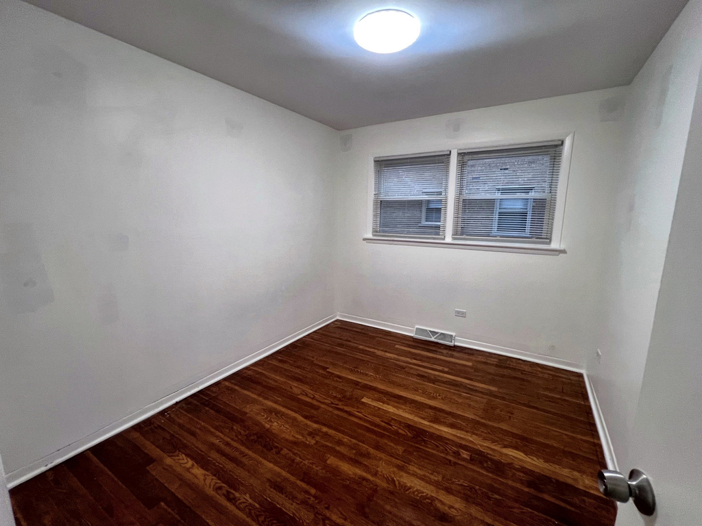 7216 W Crain Street - Photo 10