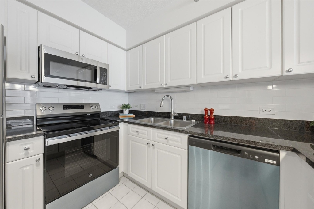 512 N Mcclurg Court - Photo 7