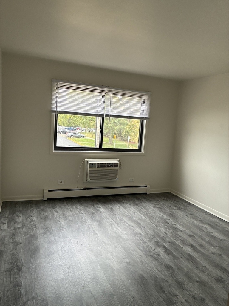 1919 N Lewis Avenue - Photo 6