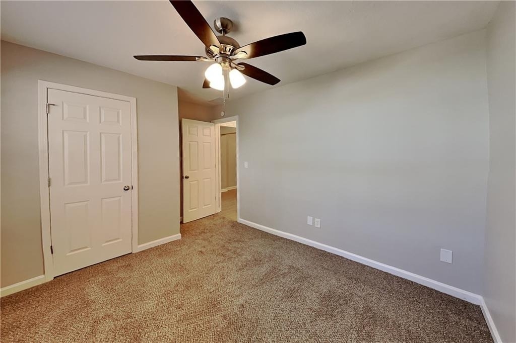 281 Bainbridge Circle - Photo 11