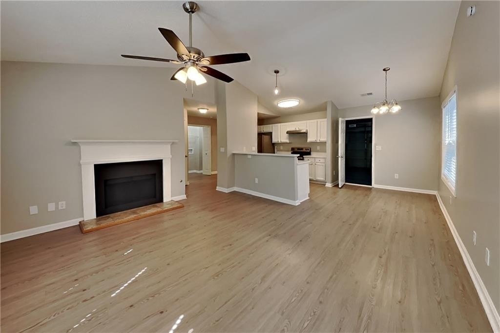 281 Bainbridge Circle - Photo 2