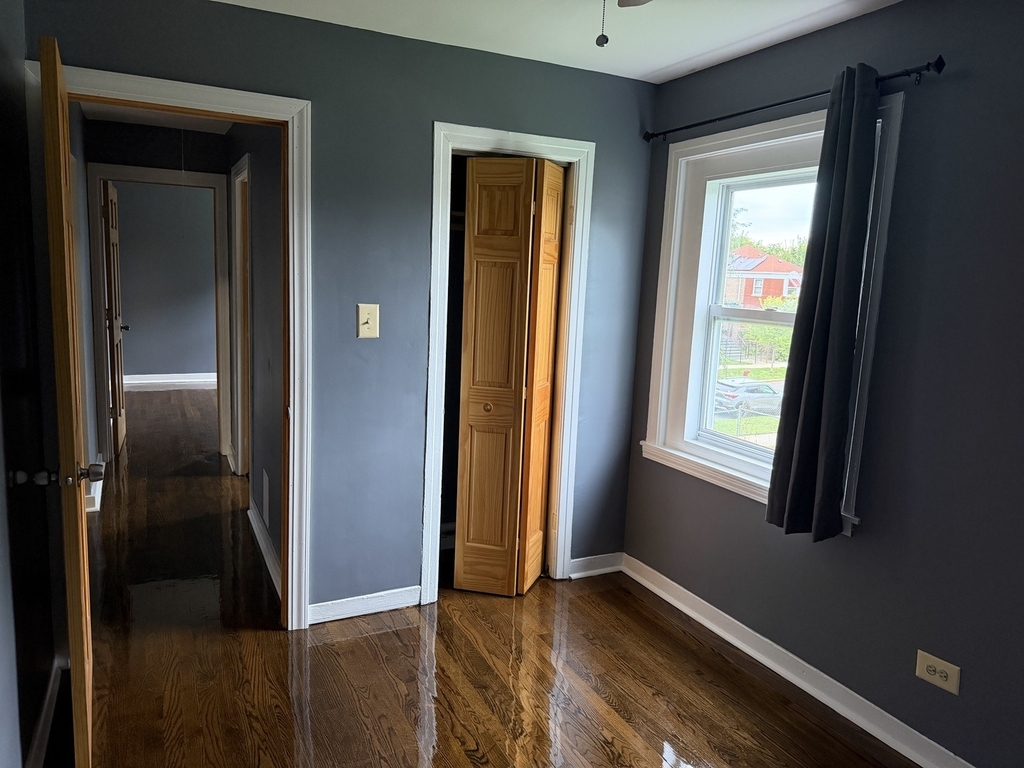 6841 S Hermitage Avenue - Photo 5