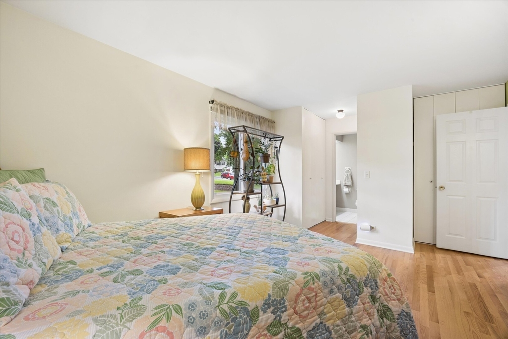 2720 Mitchell Drive - Photo 4