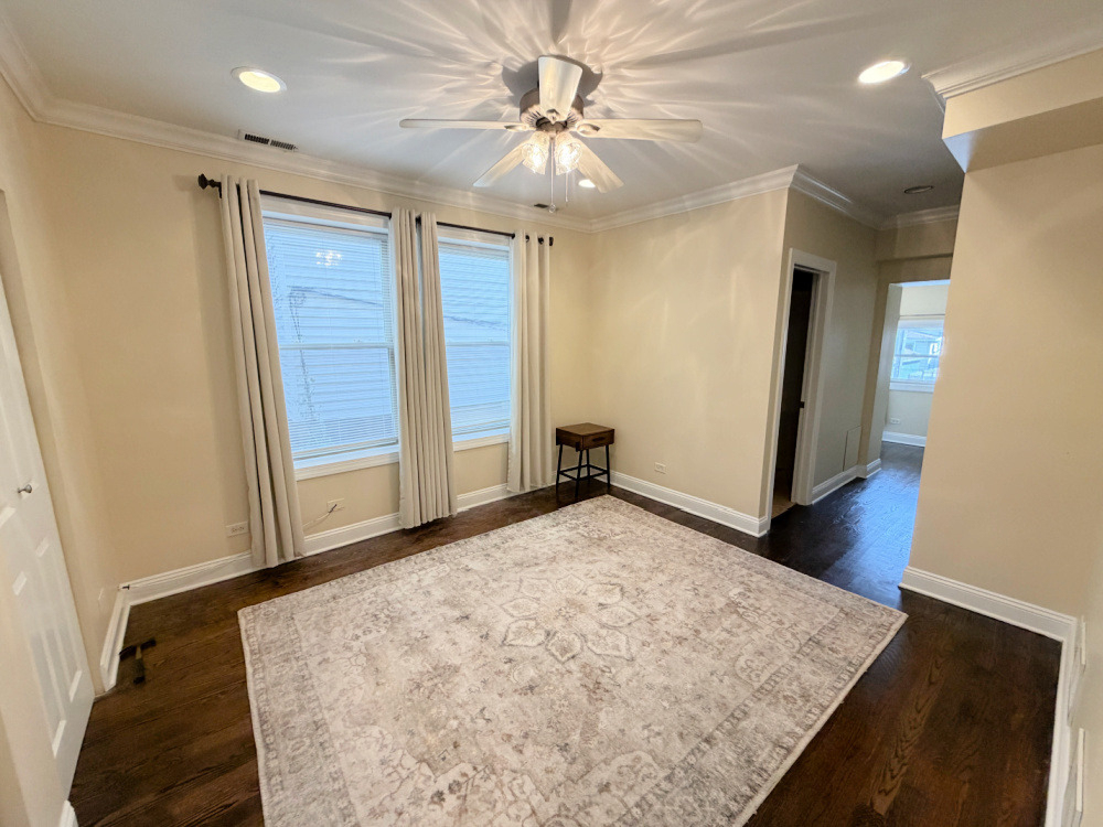 5035 N Springfield Avenue - Photo 5