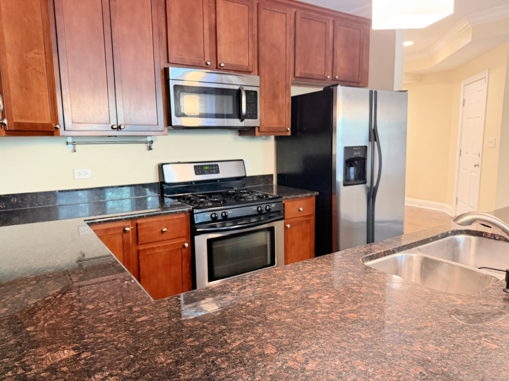 5035 N Springfield Avenue - Photo 4