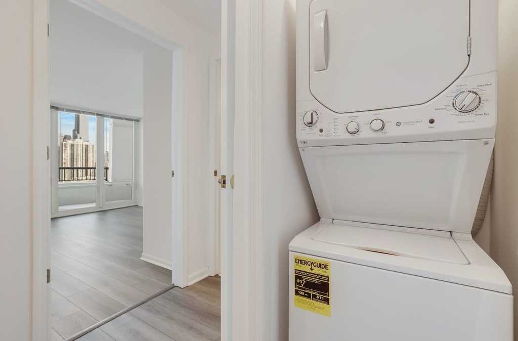 345 N La Salle Drive - Photo 17