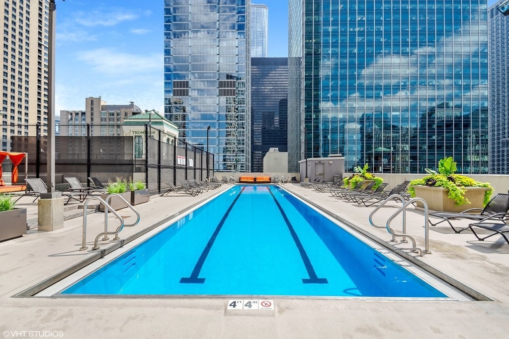 345 N La Salle Drive - Photo 21
