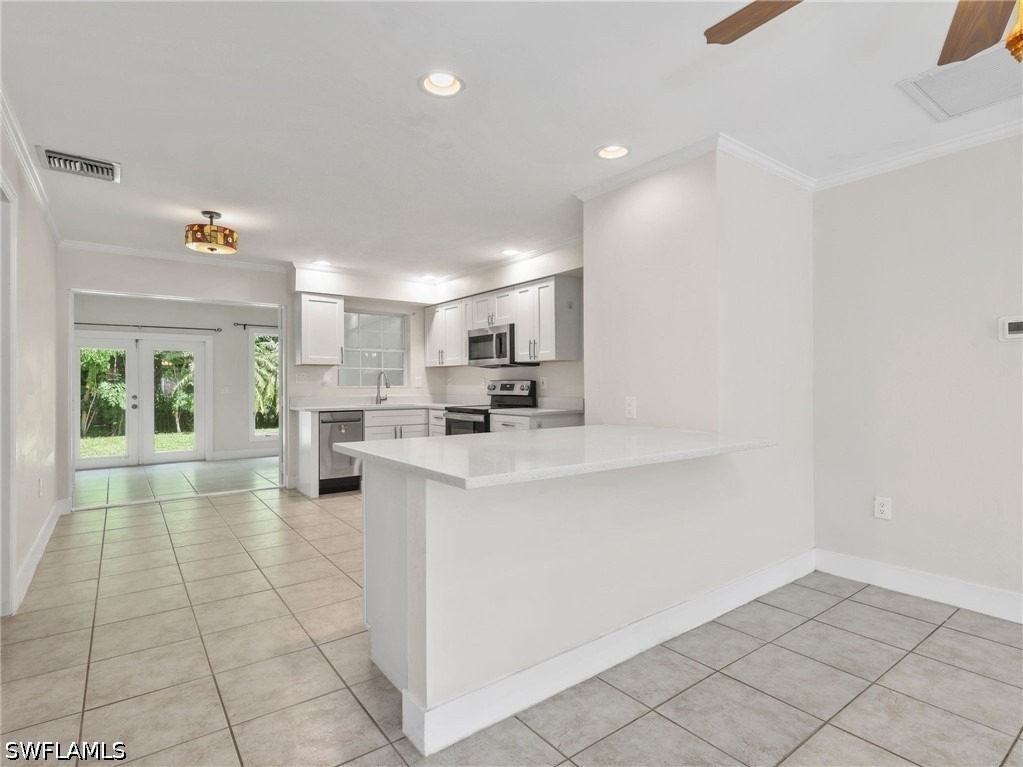 2437 Sunset Avenue - Photo 8