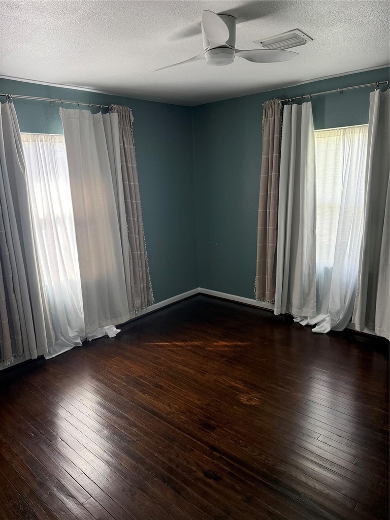 1406 Kirwin Street - Photo 4
