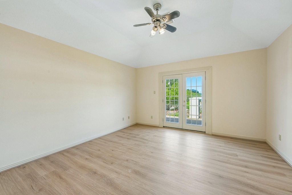 1611 Copperas Cove - Photo 32
