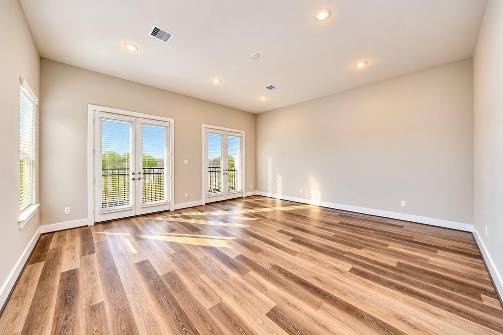 1278 N Post Oak Road - Photo 15
